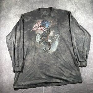 The Mountain 2XL Grey Bald Eagle Holding Flag T-Shirt Long Sleeve